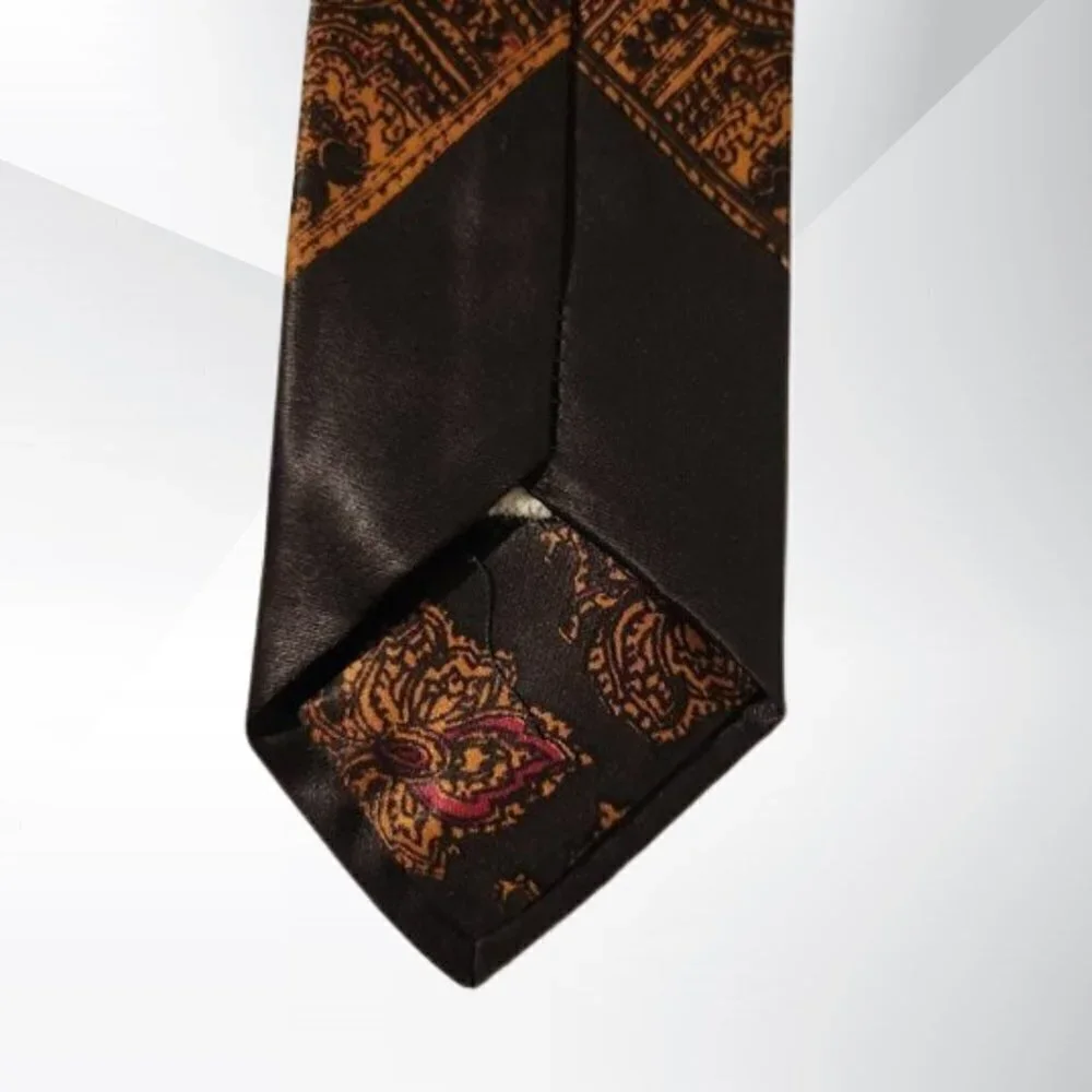 2/$20 Vintage Wembley Tie Classic 53